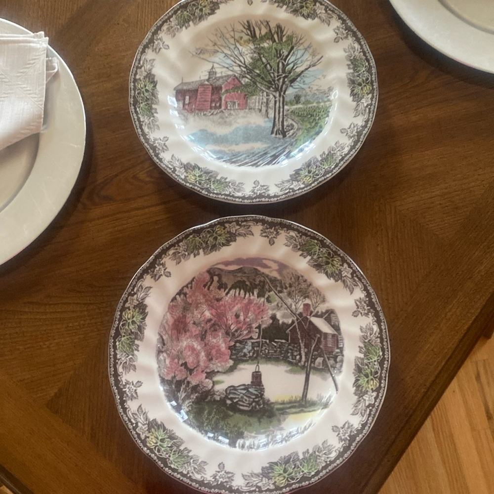 Johnson bros England dinner plates the well and autumn mists